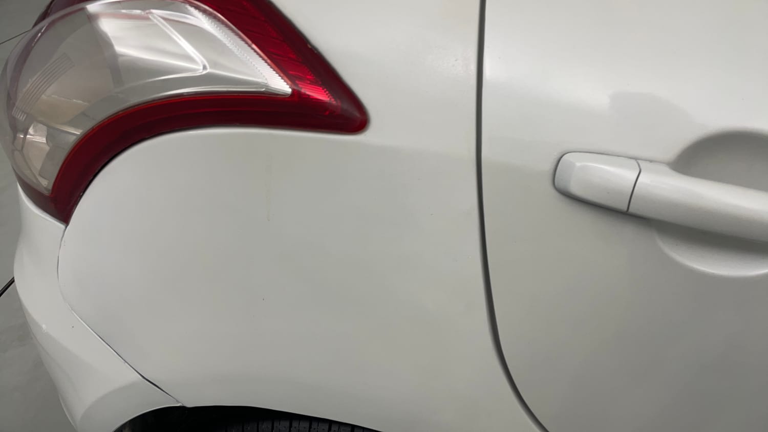 Used 2013 Maruti Suzuki Swift VXi Petrol Manual dents MINOR SCRATCH