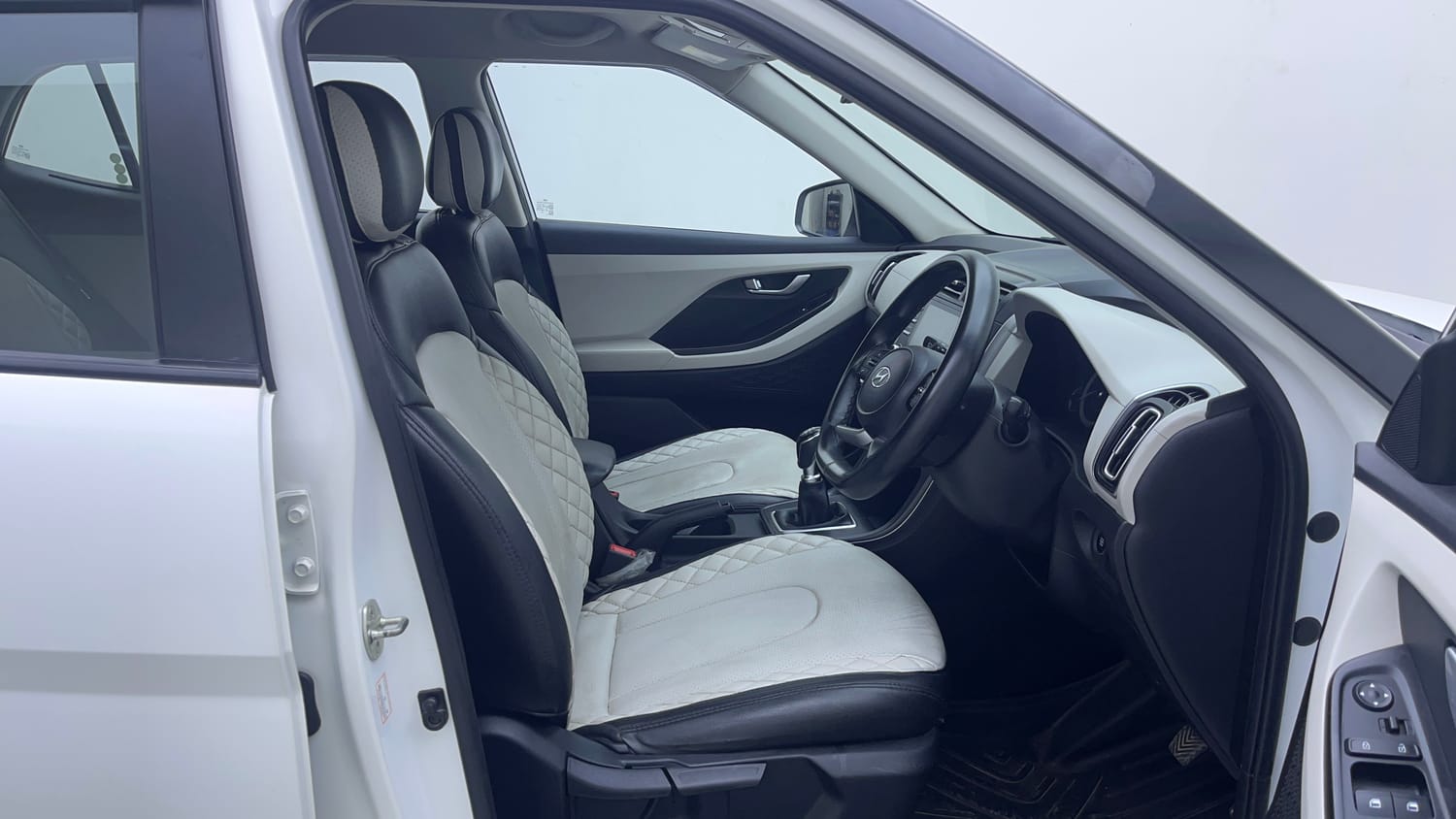 Used 2022 Hyundai Creta S 1.5 Petrol iMT Petrol Manual interior RIGHT SIDE FRONT DOOR CABIN VIEW