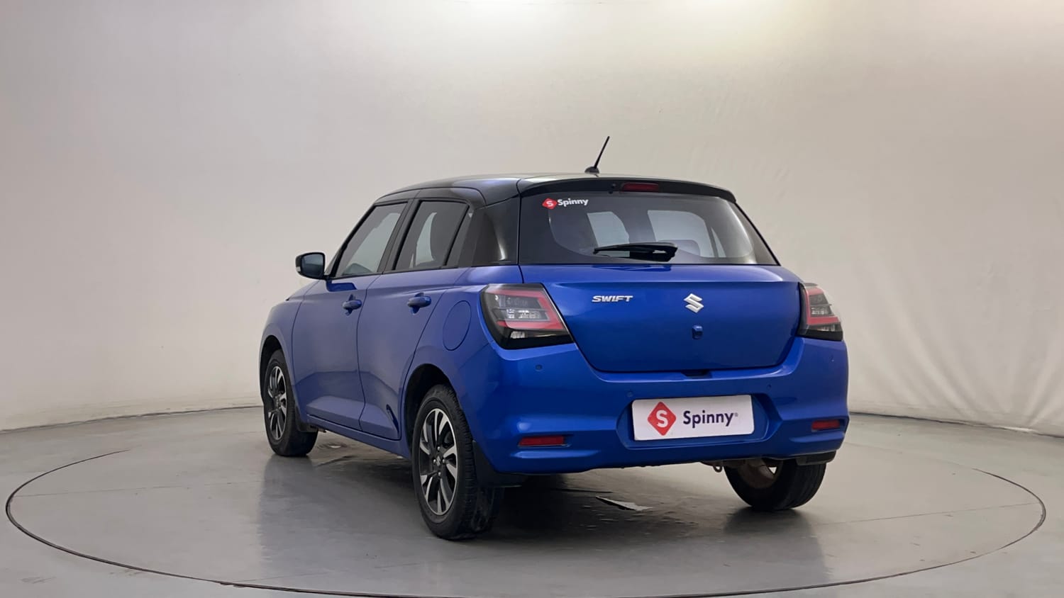 Used 2025 Maruti Suzuki Swift ZXi Plus Dual Tone AMT Petrol Automatic exterior LEFT REAR CORNER VIEW