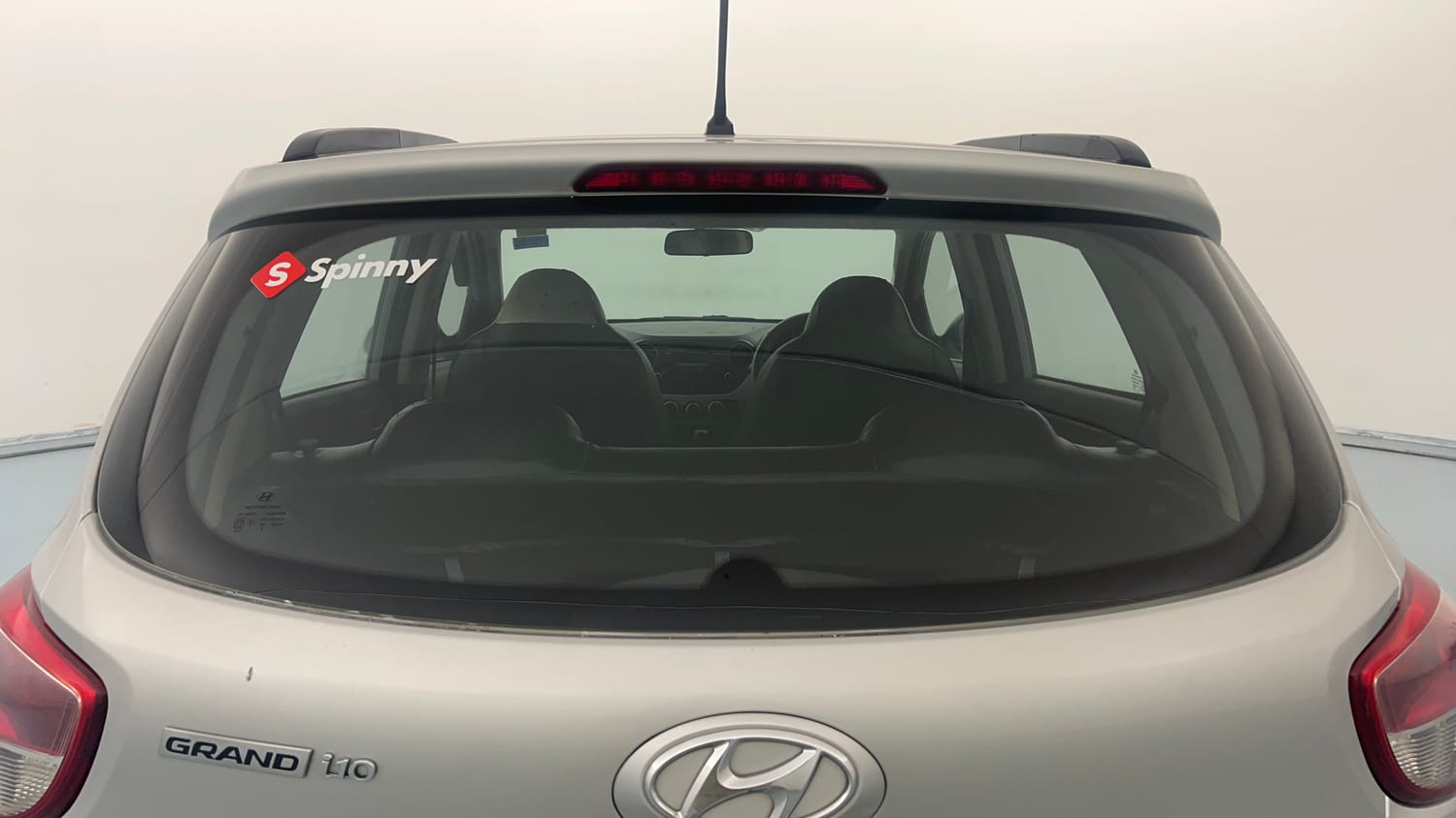 Used 2018 Hyundai Grand i10 Magna 1.2 Kappa VTVT Petrol Manual exterior BACK WINDSHIELD VIEW