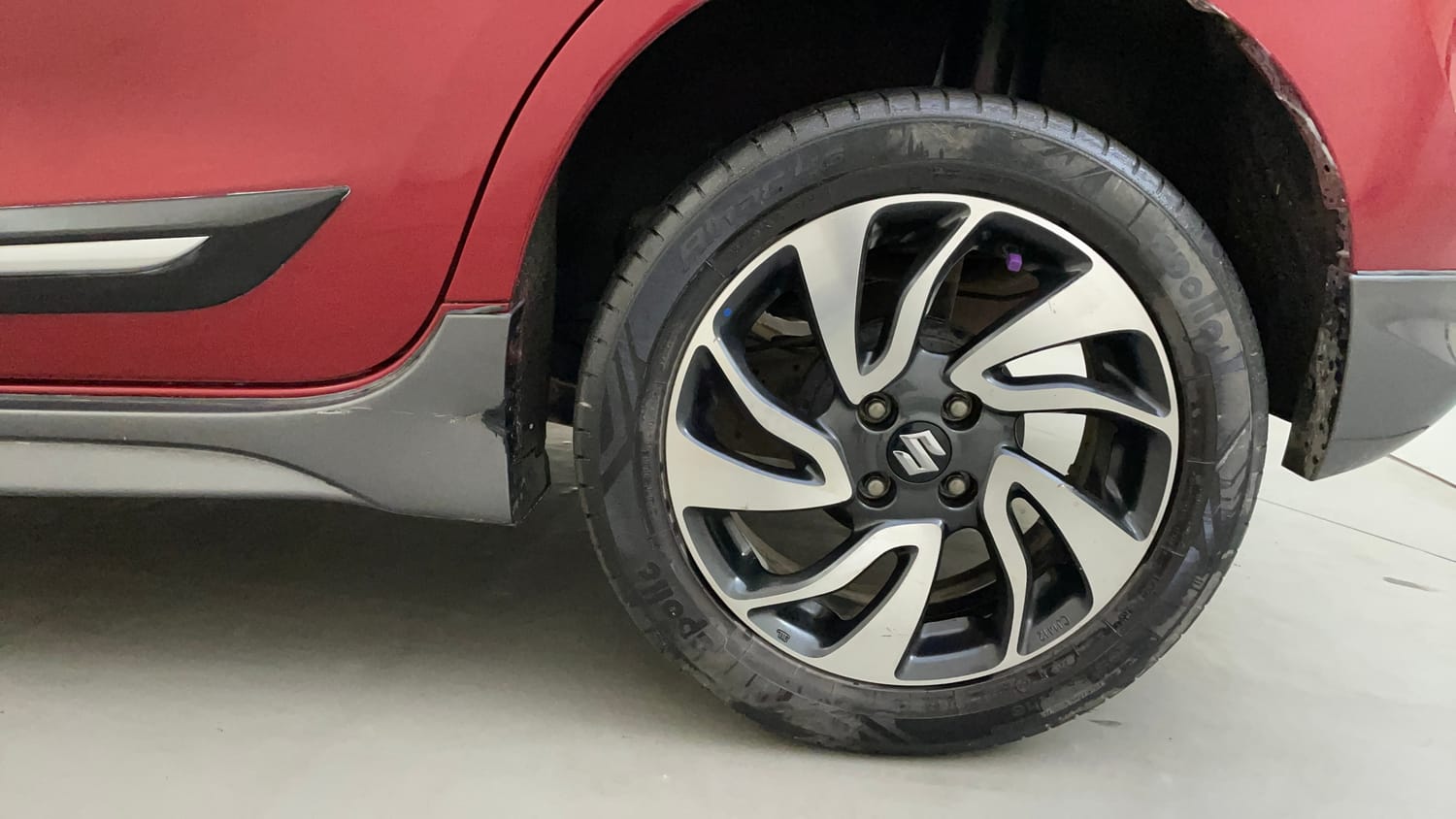 Used 2019 Maruti Suzuki Baleno Zeta Petrol Manual tyres LEFT REAR TYRE RIM VIEW