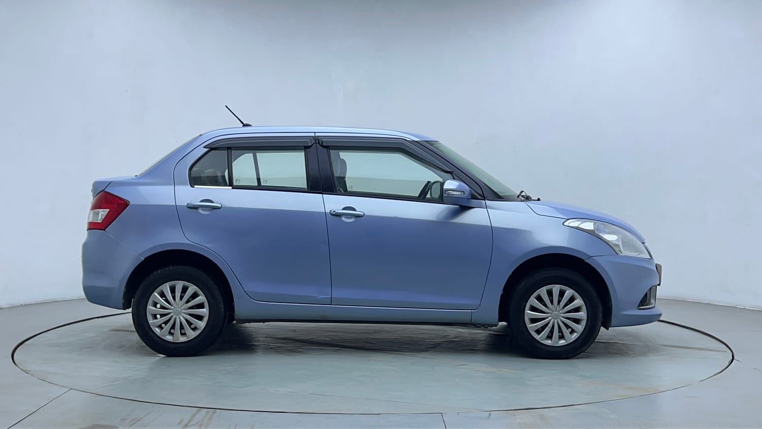Used 2015 Maruti Suzuki Swift Dzire VXI Petrol Manual exterior RIGHT SIDE VIEW