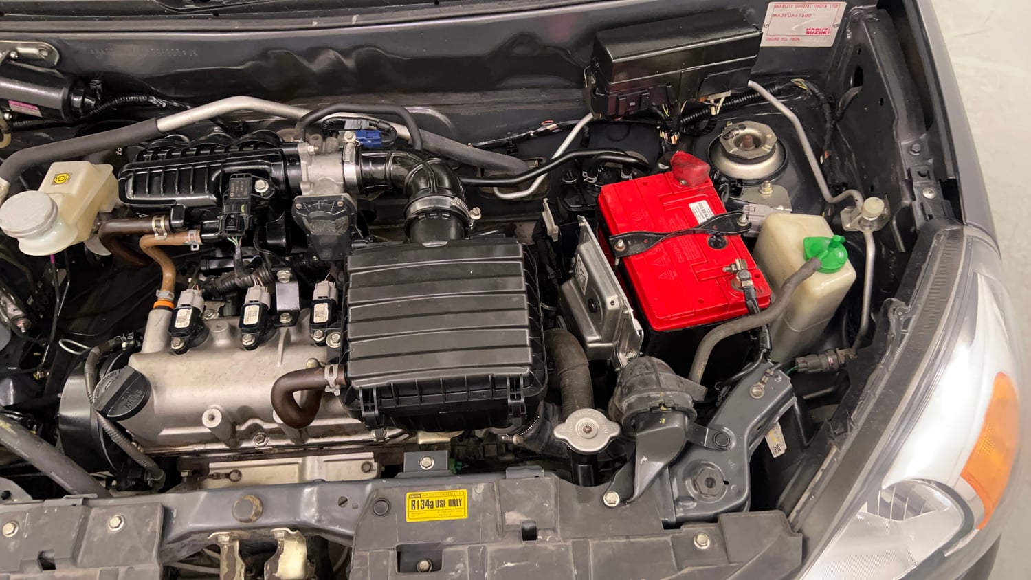 Used 2019 Maruti Suzuki Alto 800 VXi Petrol Manual engine ENGINE LEFT SIDE VIEW