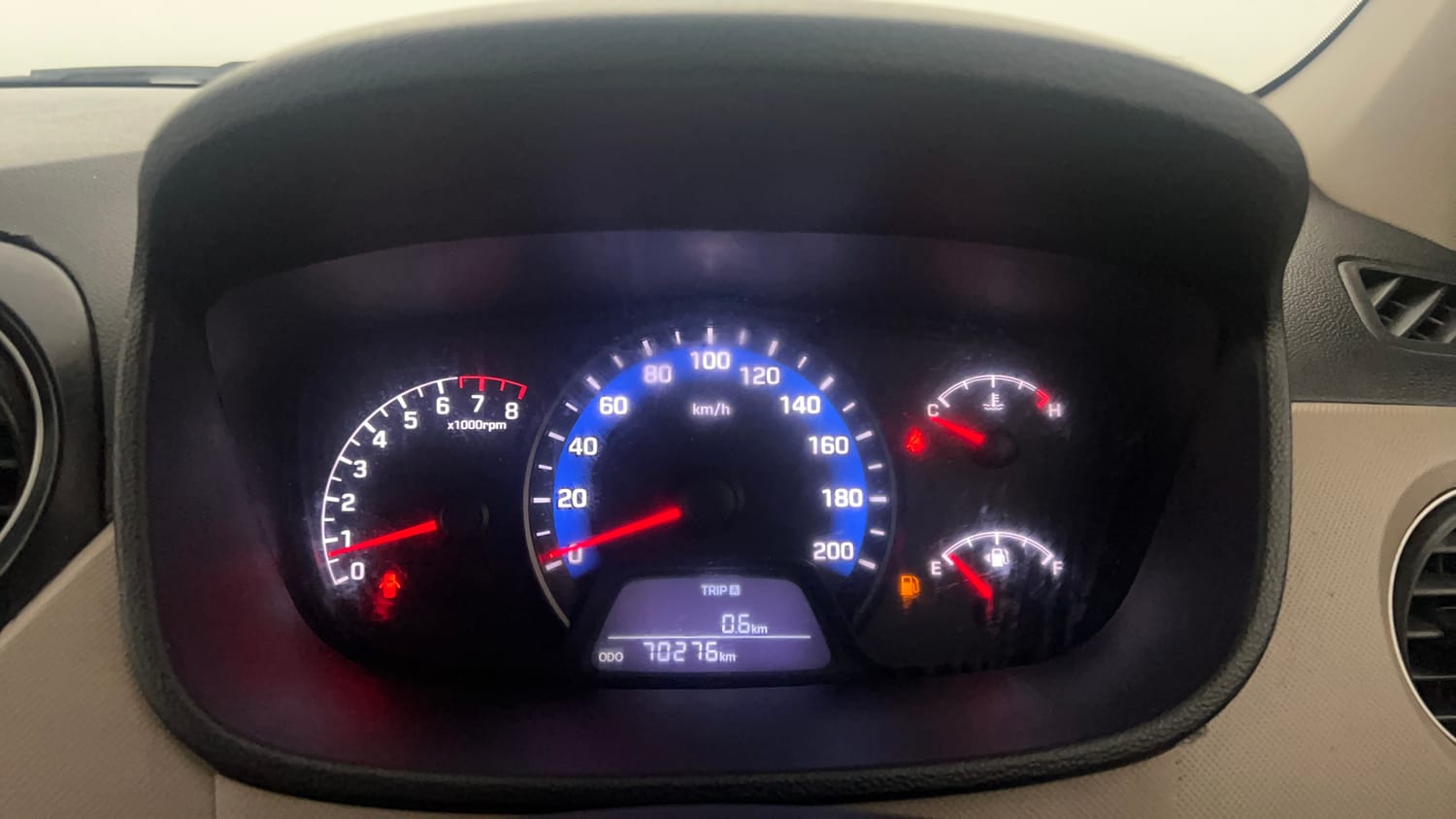Used 2015 Hyundai Xcent Base 1.2 Petrol Manual interior CLUSTERMETER VIEW