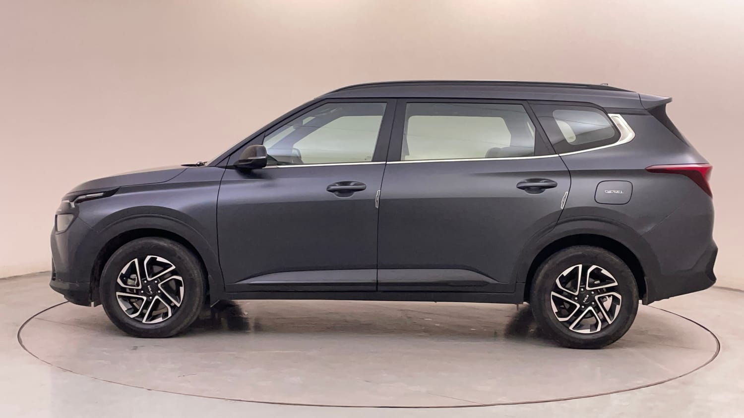 Used 2024 Kia Carens X Line 1.5 Diesel AT 6 STR Diesel Automatic exterior LEFT SIDE VIEW