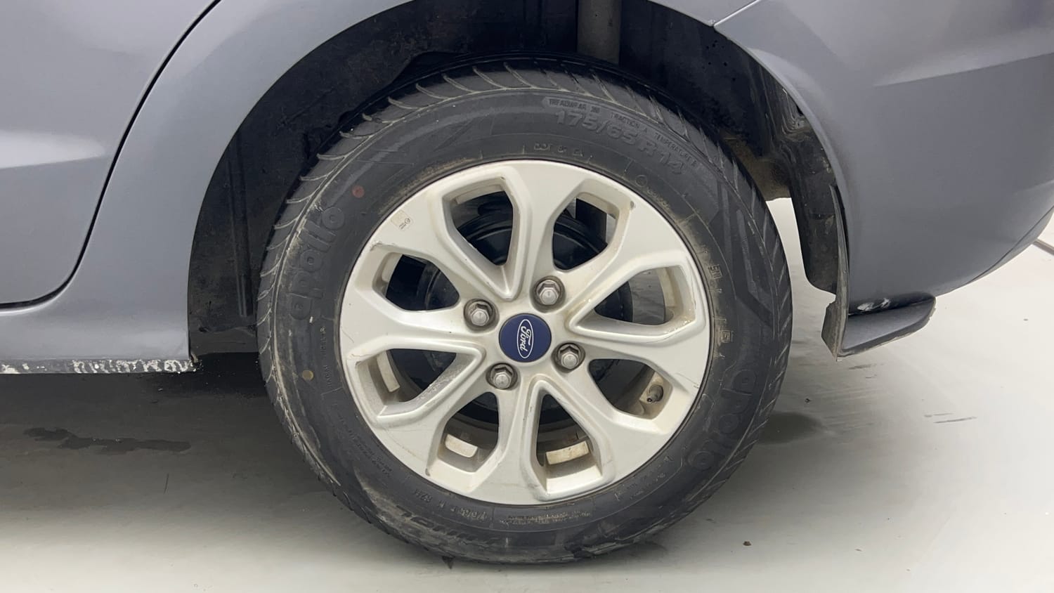Used 2018 Ford Figo Aspire Titanium 1.2 Ti-VCT Petrol Manual tyres LEFT REAR TYRE RIM VIEW