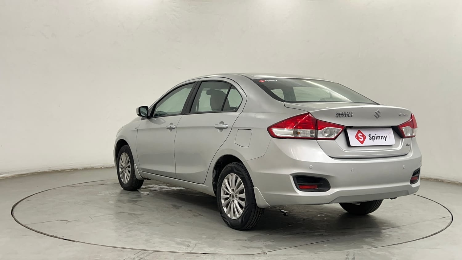 Used 2015 Maruti Suzuki Ciaz ZXi  AT Petrol Automatic exterior LEFT REAR CORNER VIEW