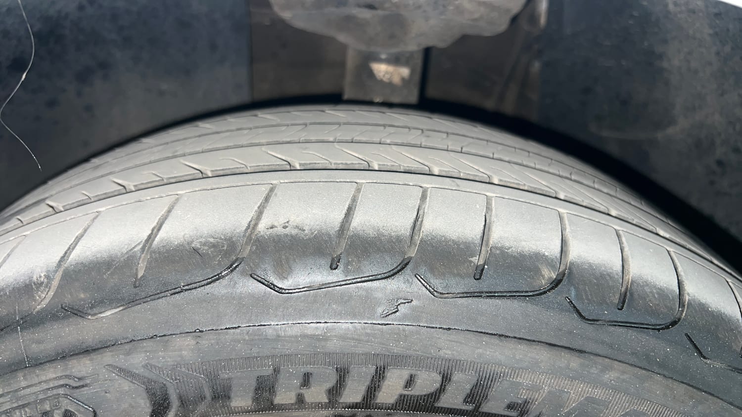 Used 2022 Skoda Slavia Style 1.0L TSI MT Petrol Manual tyres LEFT FRONT TYRE TREAD VIEW