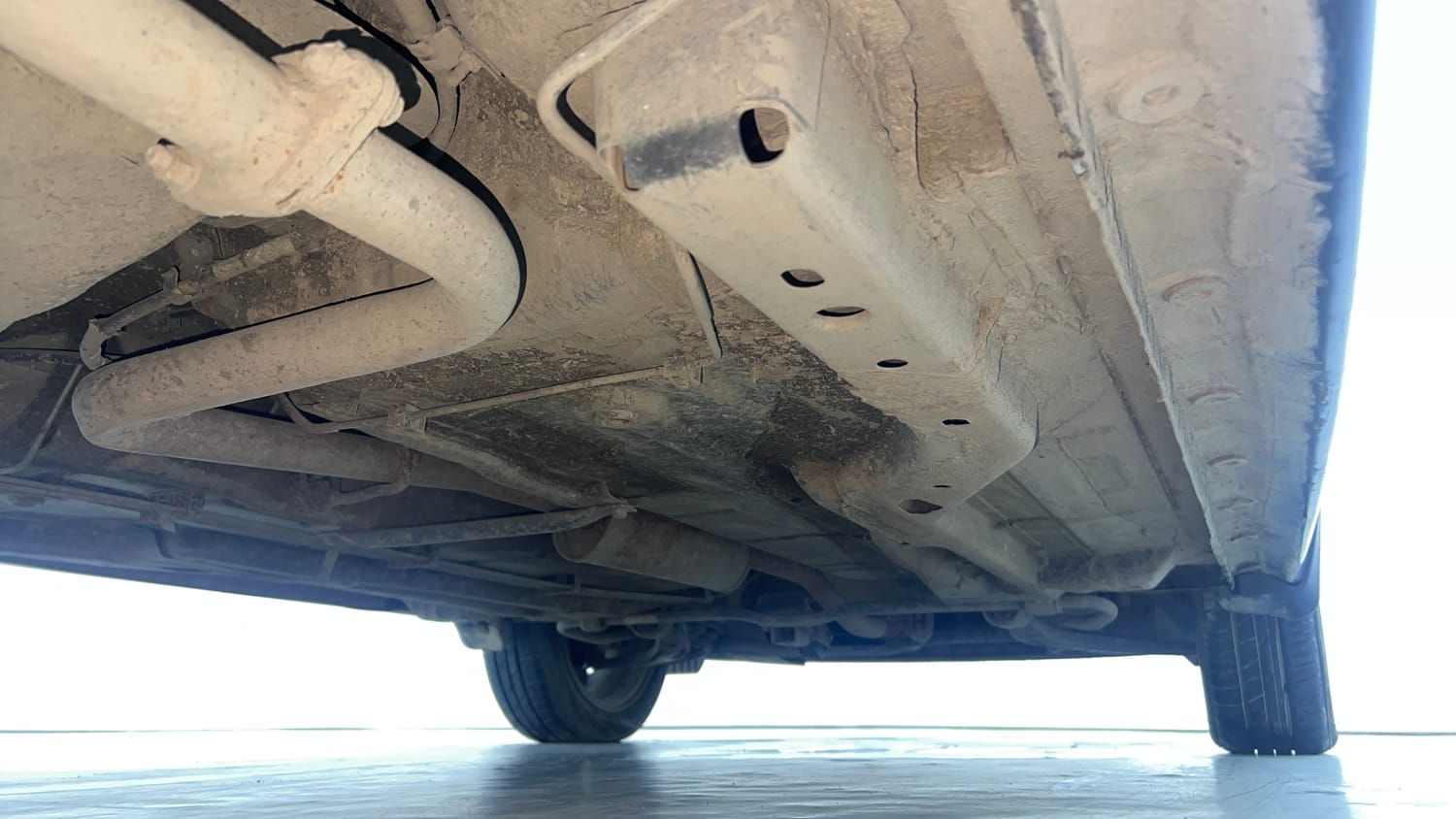 Used 2022 Tata Tigor XZA Plus Petrol Automatic extra REAR RIGHT UNDERBODY VIEW