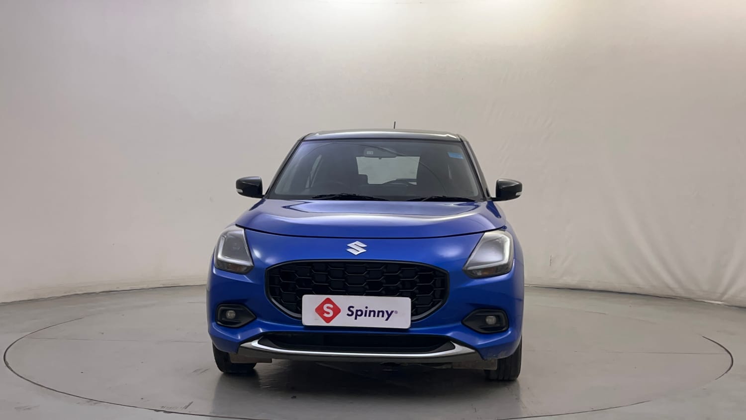 Used 2025 Maruti Suzuki Swift ZXi Plus Dual Tone AMT Petrol Automatic exterior FRONT VIEW