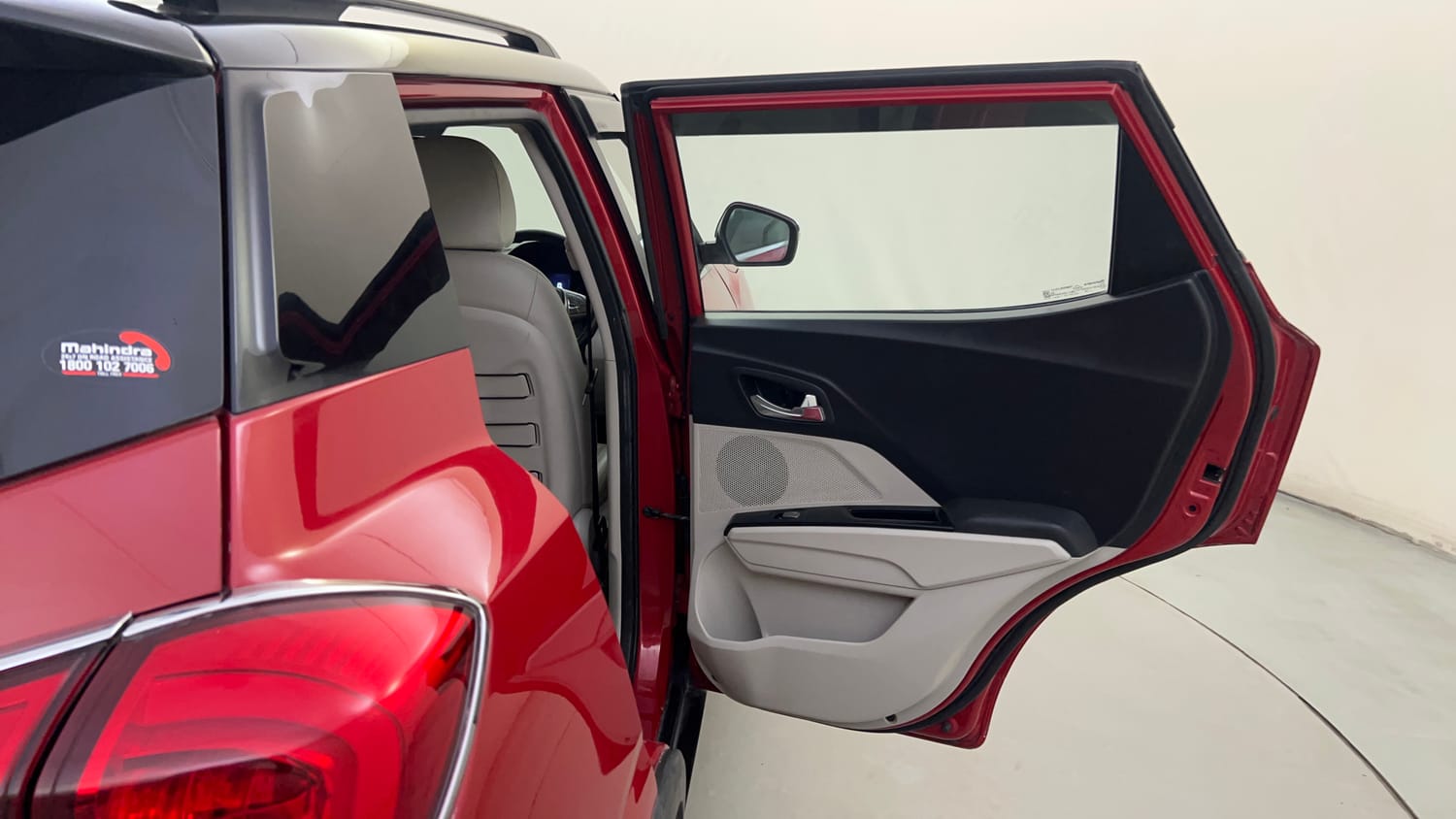 Used 2021 Mahindra XUV 300 W8 (O) 1.5 Diesel AMT Dual Tone Diesel Automatic interior RIGHT REAR DOOR OPEN VIEW