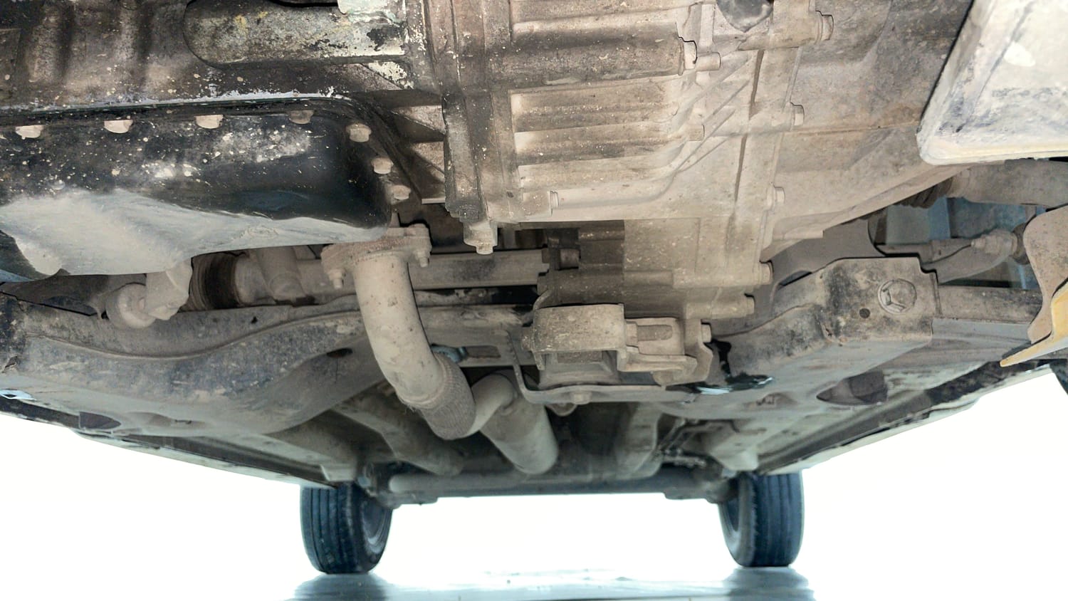 Used 2018 Tata Nexon XZ Plus Diesel Diesel Manual extra FRONT LEFT UNDERBODY VIEW