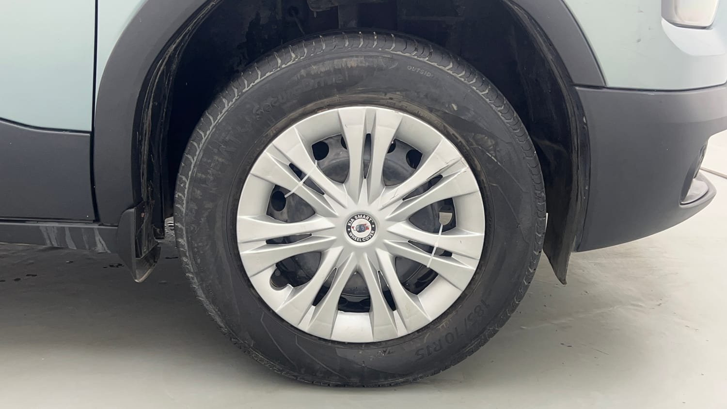 Used 2021 Tata Punch Adventure AMT Petrol Automatic tyres RIGHT FRONT TYRE RIM VIEW