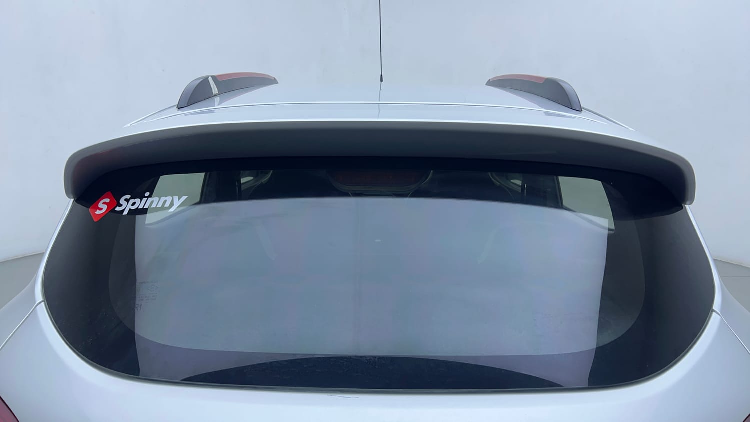 Used 2017 Renault Kwid RXT Petrol Manual exterior BACK WINDSHIELD VIEW