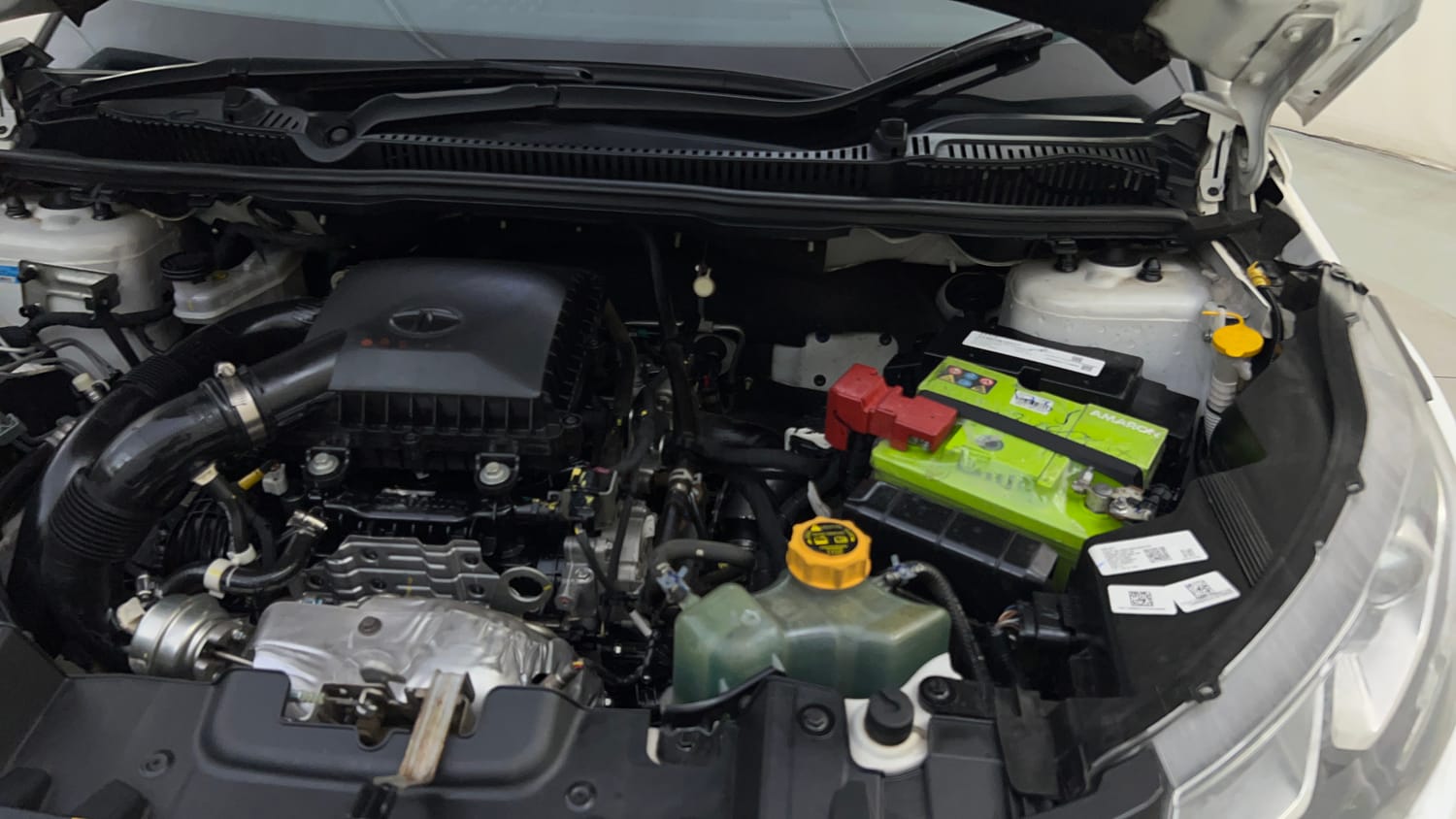 Used 2022 Tata Nexon XZA Plus (Premium) Petrol Automatic engine ENGINE LEFT SIDE HINGE & APRON VIEW