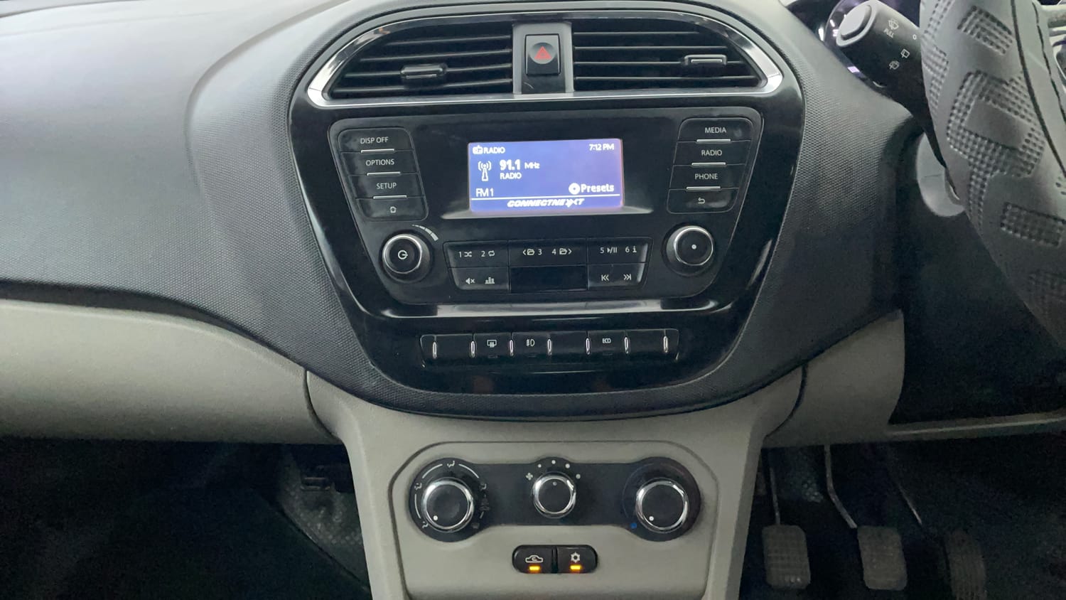 Used 2019 Tata Tiago Revotron XZ Petrol Manual interior MUSIC SYSTEM & AC CONTROL VIEW