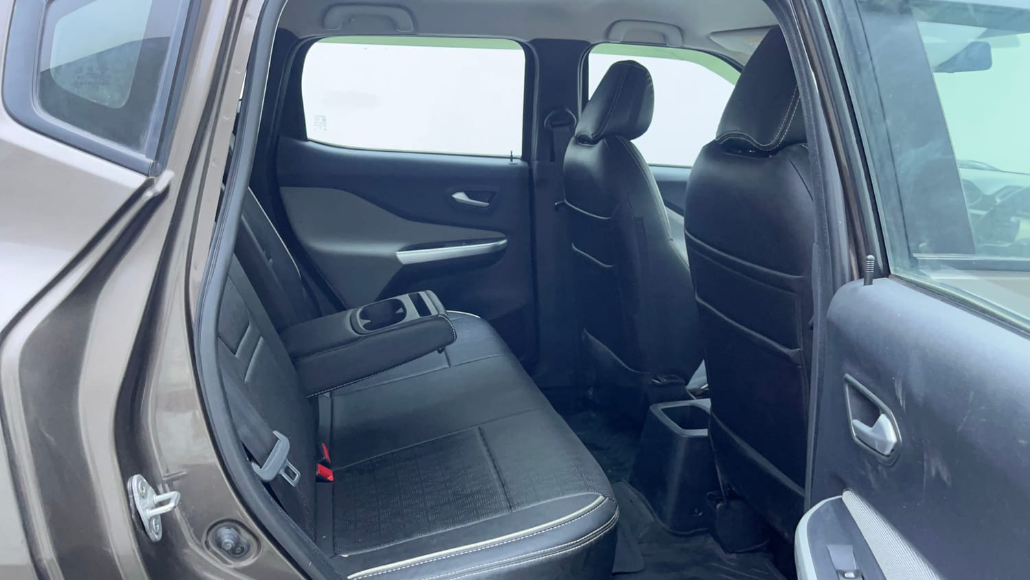 Used 2023 Nissan Magnite XV Petrol Manual interior RIGHT SIDE REAR DOOR CABIN VIEW