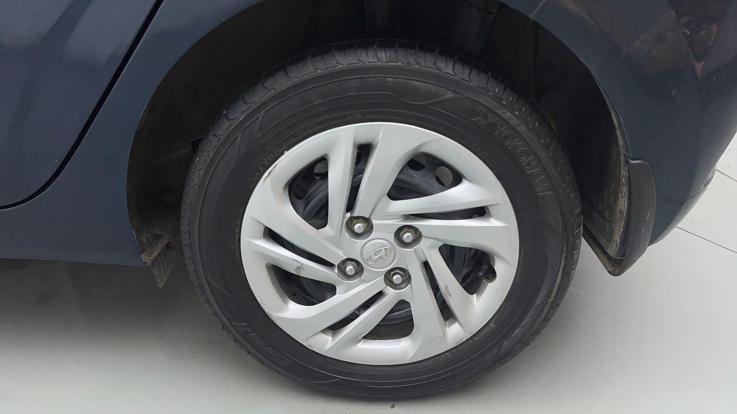 Used 2021 Hyundai Grand i10 Nios Magna 1.2 Kappa VTVT Petrol Manual tyres LEFT REAR TYRE RIM VIEW