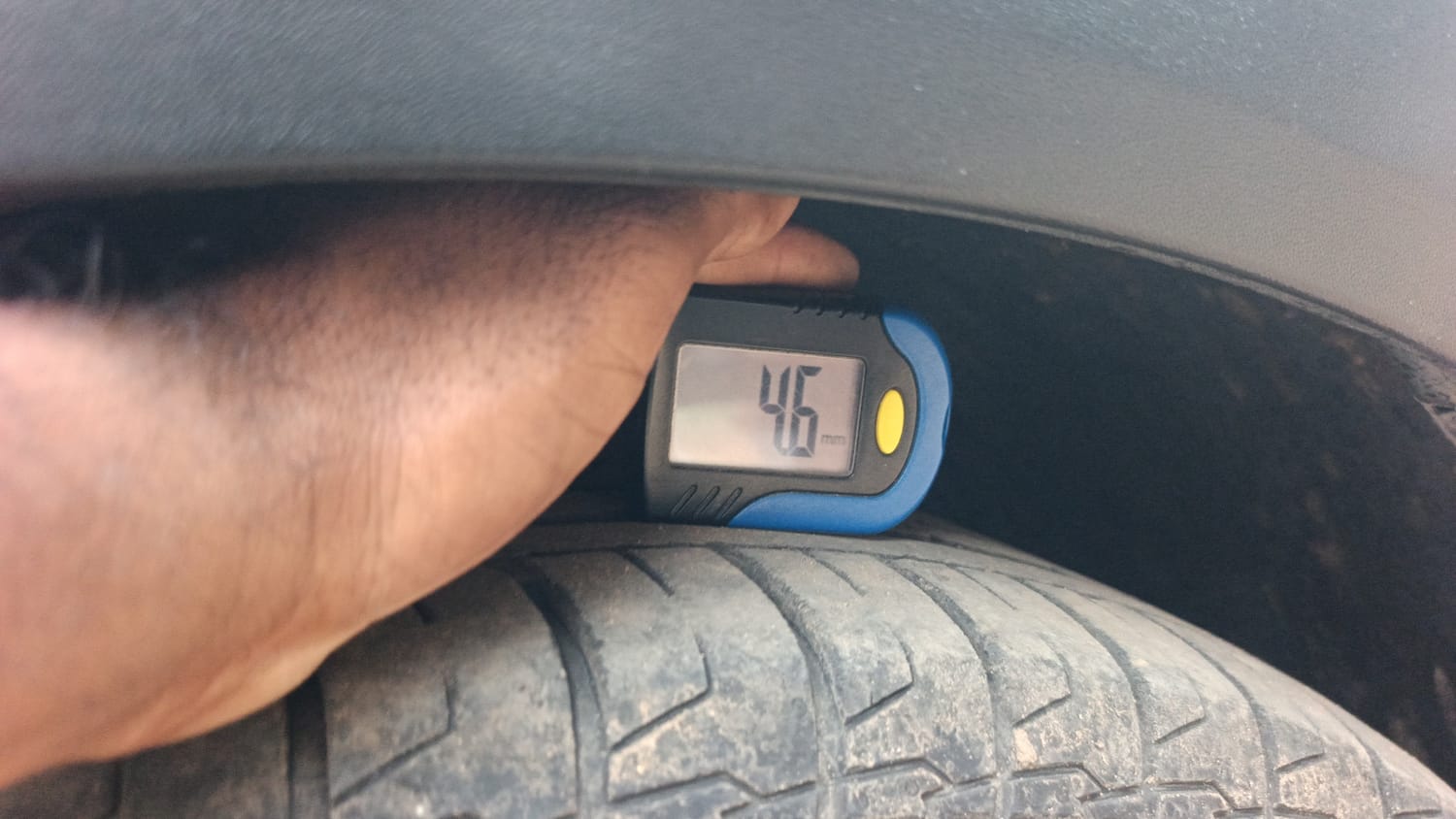 Used 2019 Hyundai Creta SX 1.6 AT CRDi Diesel Automatic tyres RIGHT FRONT TYRE TREAD VIEW