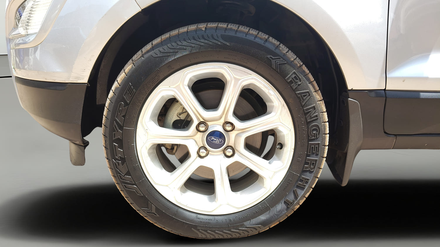 Used 2019 Ford EcoSport Titanium + 1.5L Ti-VCT AT Petrol Automatic tyres LEFT FRONT TYRE RIM VIEW
