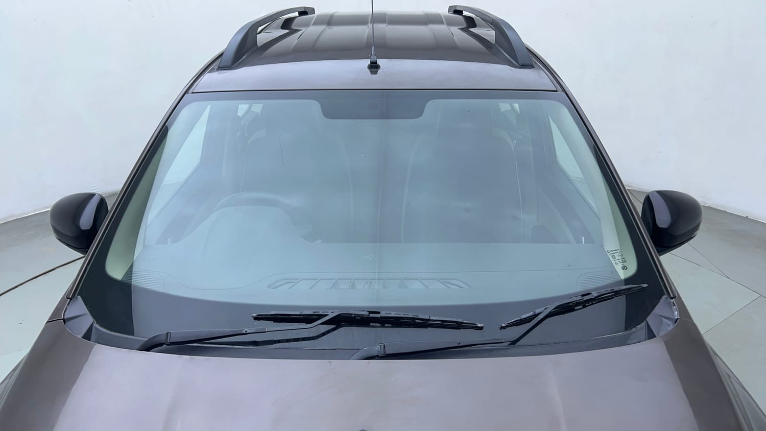 Used 2024 Renault Triber RXZ EASY-R AMT Petrol Automatic exterior FRONT WINDSHIELD VIEW