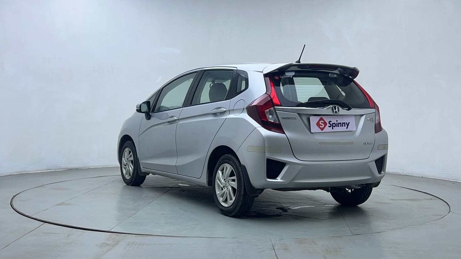 Used 2015 Honda Jazz VX Petrol Petrol Manual exterior LEFT REAR CORNER VIEW