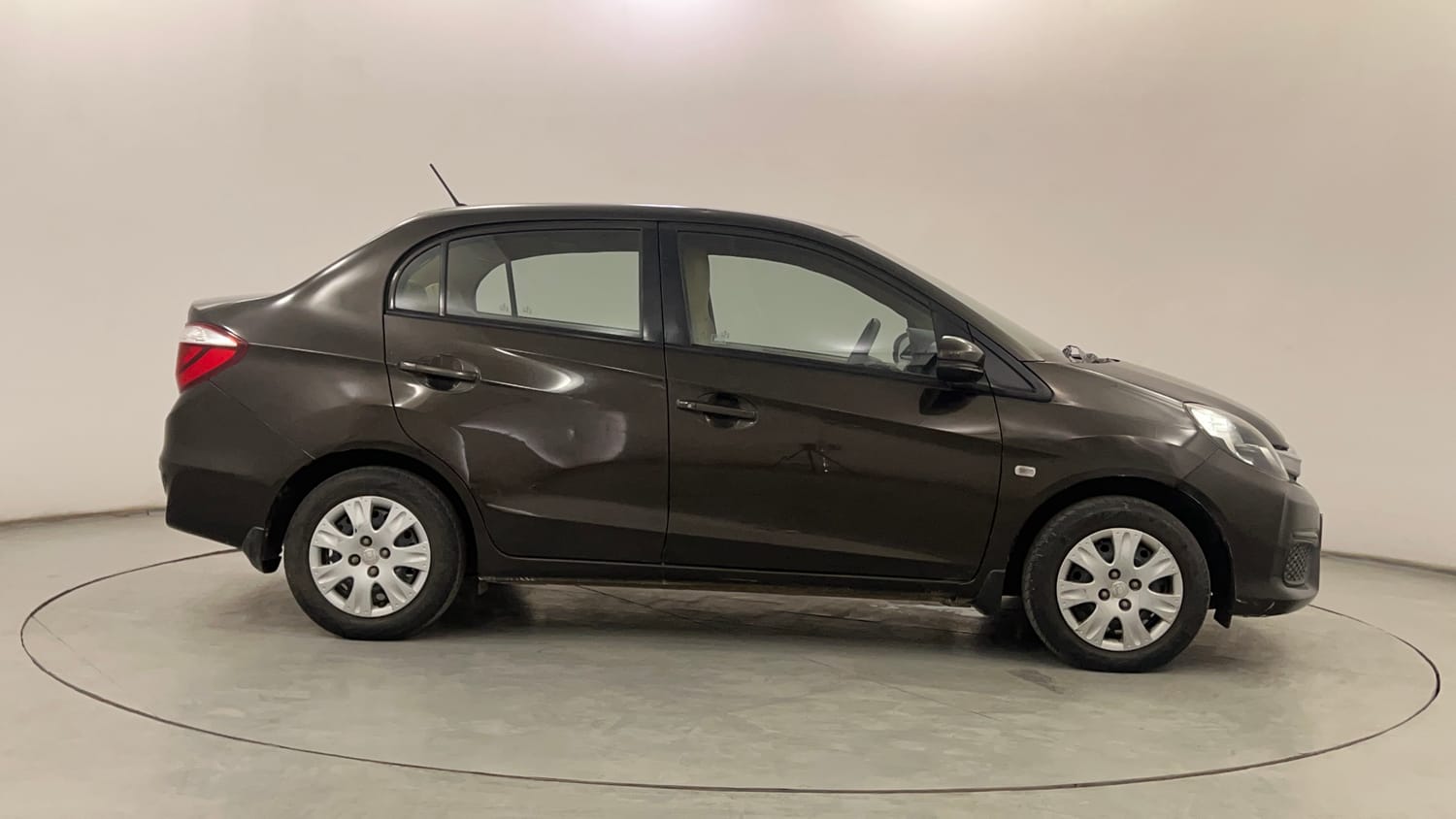 Used 2018 Honda Amaze 1.2 S i-VTEC Opt Petrol Manual exterior RIGHT SIDE VIEW