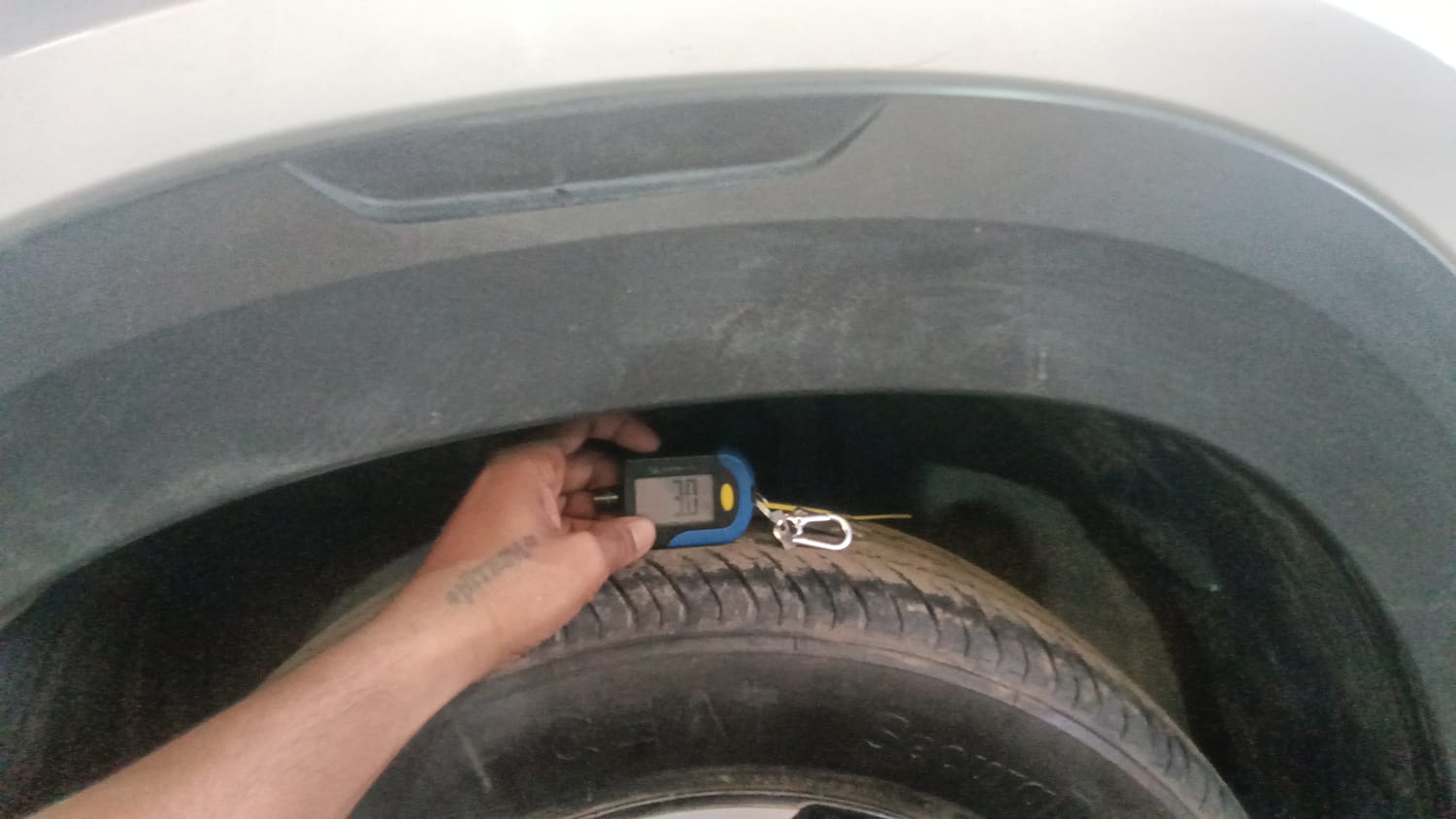 Used 2025 Nissan Magnite Tekna B4D 1.0 Petrol MT Petrol Manual tyres LEFT FRONT TYRE TREAD VIEW