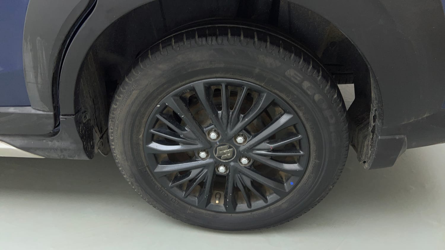 Used 2019 Maruti Suzuki XL6 Alpha MT Petrol Petrol Manual tyres LEFT REAR TYRE RIM VIEW