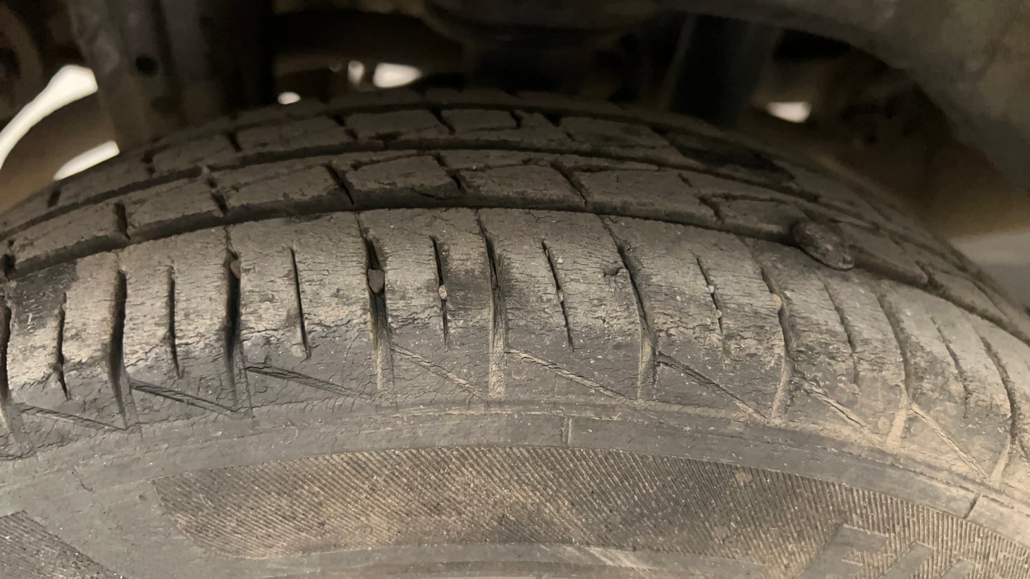 Used 2019 Maruti Suzuki Alto 800 VXi Petrol Manual tyres RIGHT REAR TYRE TREAD VIEW
