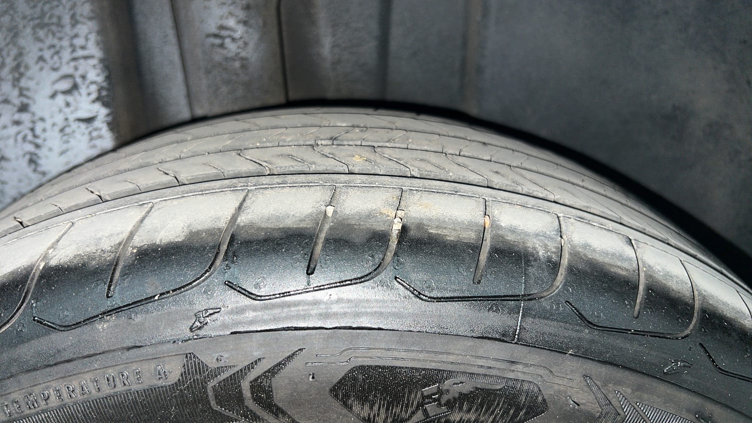 Used 2022 Skoda Slavia Style 1.0L TSI MT Petrol Manual tyres RIGHT REAR TYRE TREAD VIEW