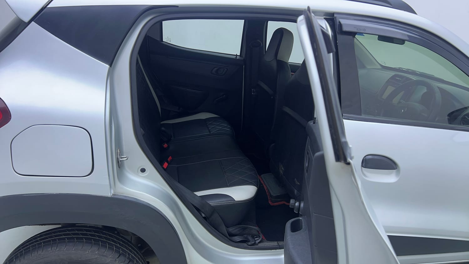 Used 2017 Renault Kwid RXT Petrol Manual interior RIGHT SIDE REAR DOOR CABIN VIEW