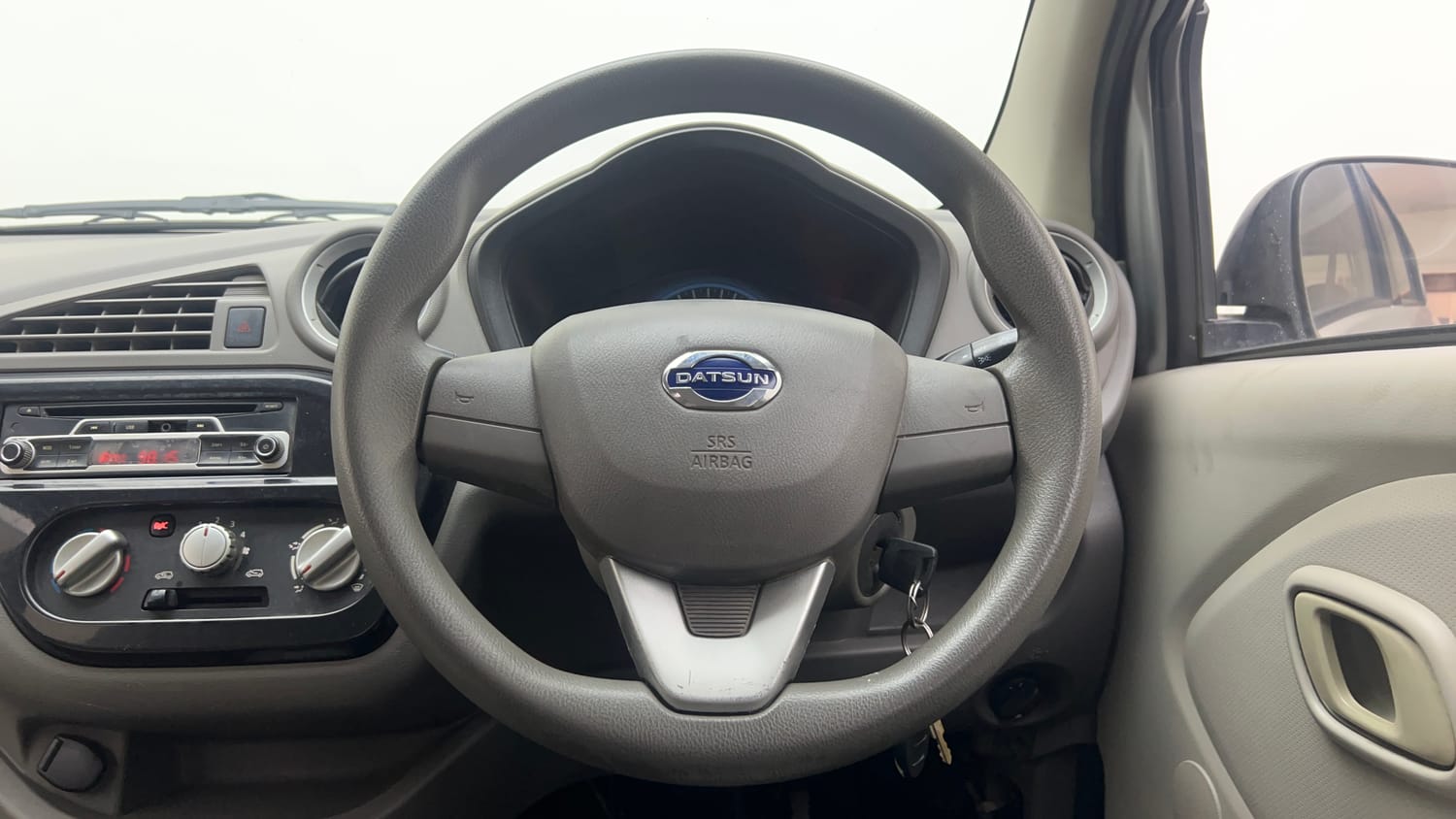 Used 2017 Datsun Redi-GO S Petrol Manual interior STEERING VIEW