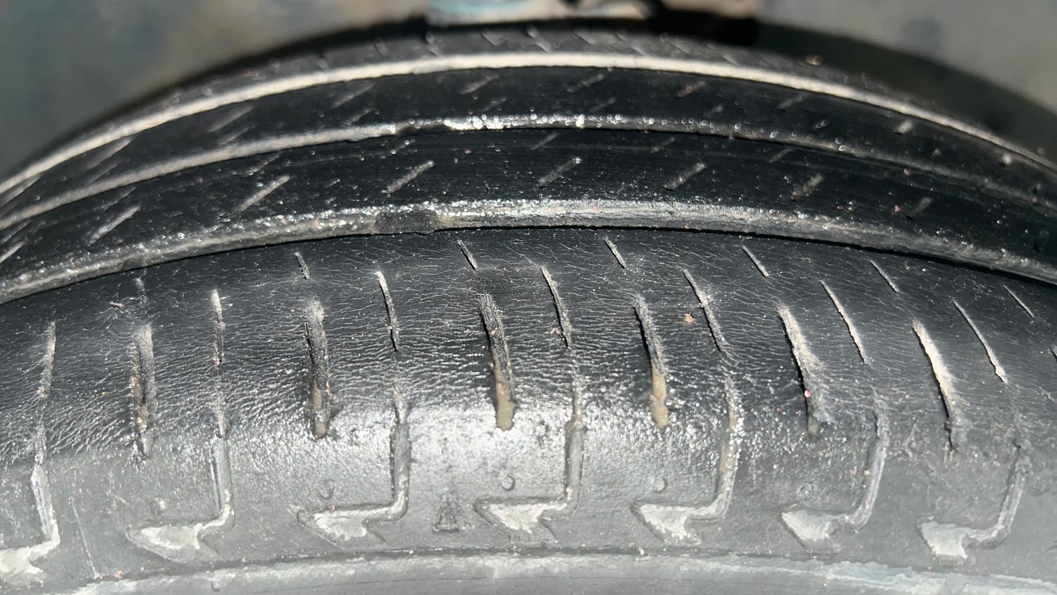 Used 2022 Maruti Suzuki Ignis Delta 1.2 MT Petrol Manual tyres RIGHT FRONT TYRE TREAD VIEW