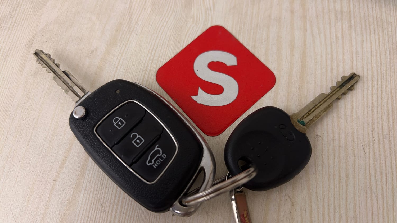 Used 2016 Hyundai Elite i20 Sportz 1.2 Petrol Manual extra CAR KEY VIEW
