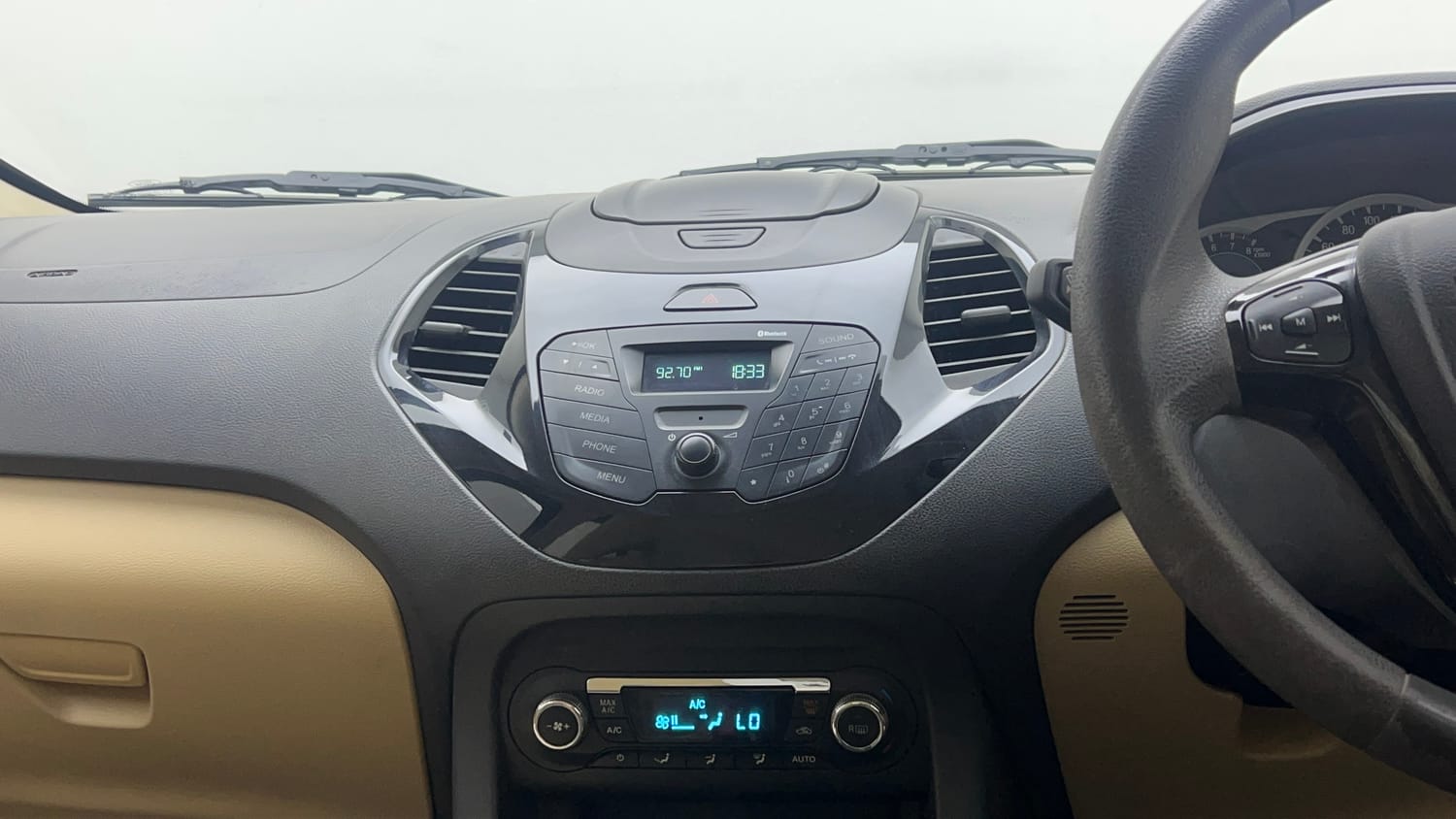Used 2018 Ford Figo Aspire Titanium 1.2 Ti-VCT Petrol Manual interior MUSIC SYSTEM & AC CONTROL VIEW