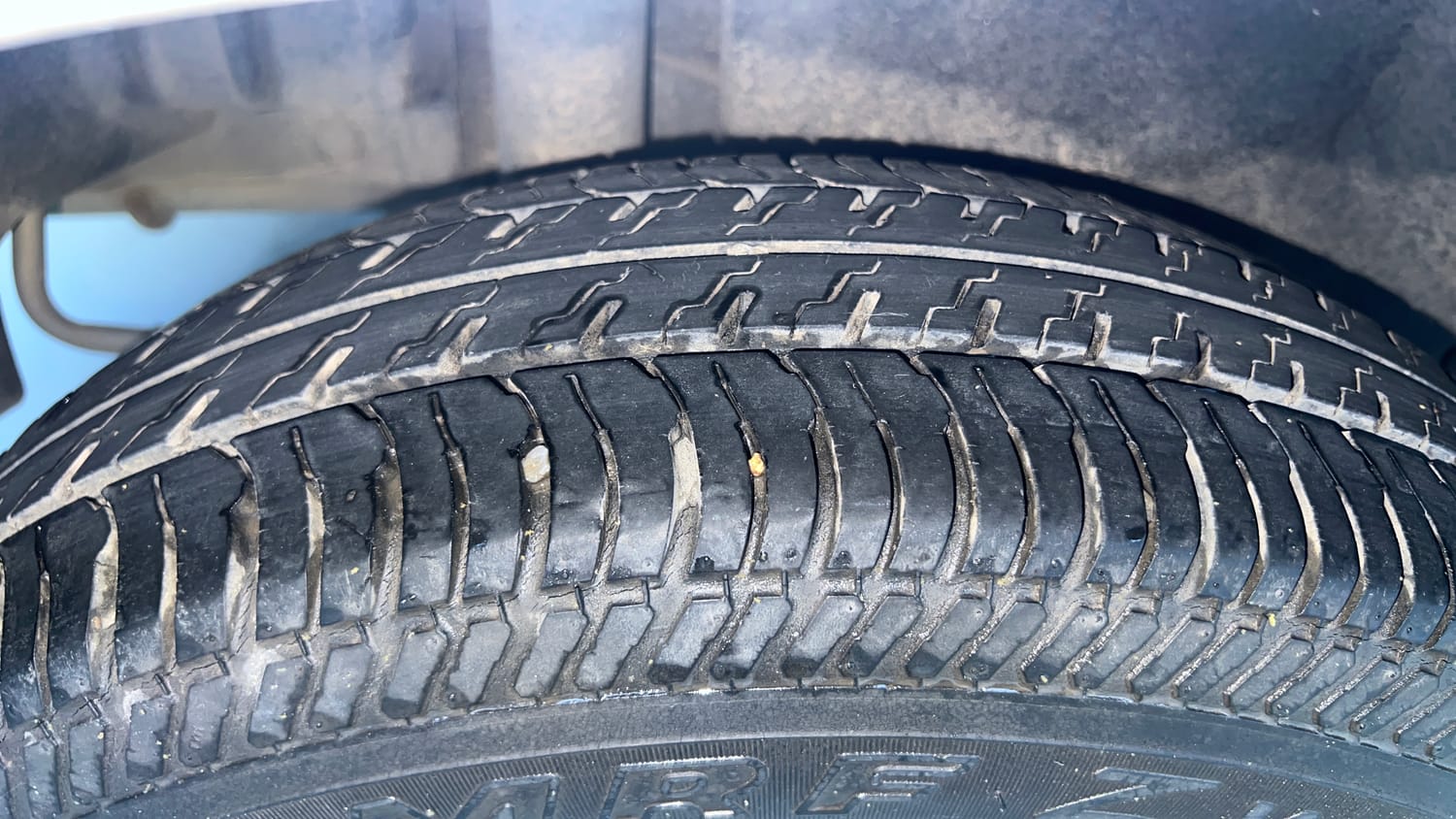 Used 2015 Maruti Suzuki Swift Dzire VXI Petrol Manual tyres RIGHT REAR TYRE TREAD VIEW