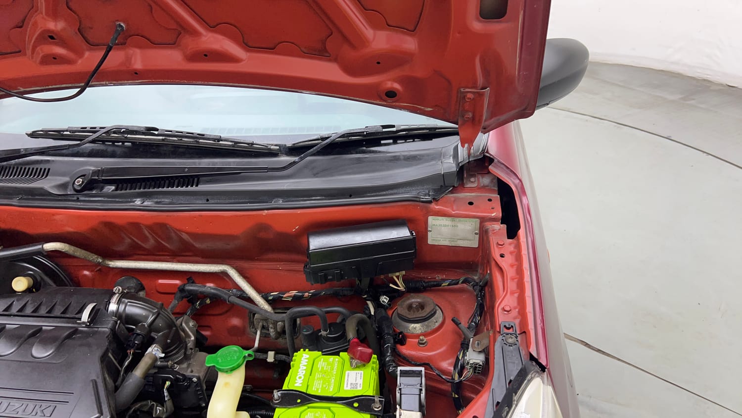 Used 2015 Maruti Suzuki Alto K10 VXi Petrol Manual engine ENGINE LEFT SIDE HINGE & APRON VIEW