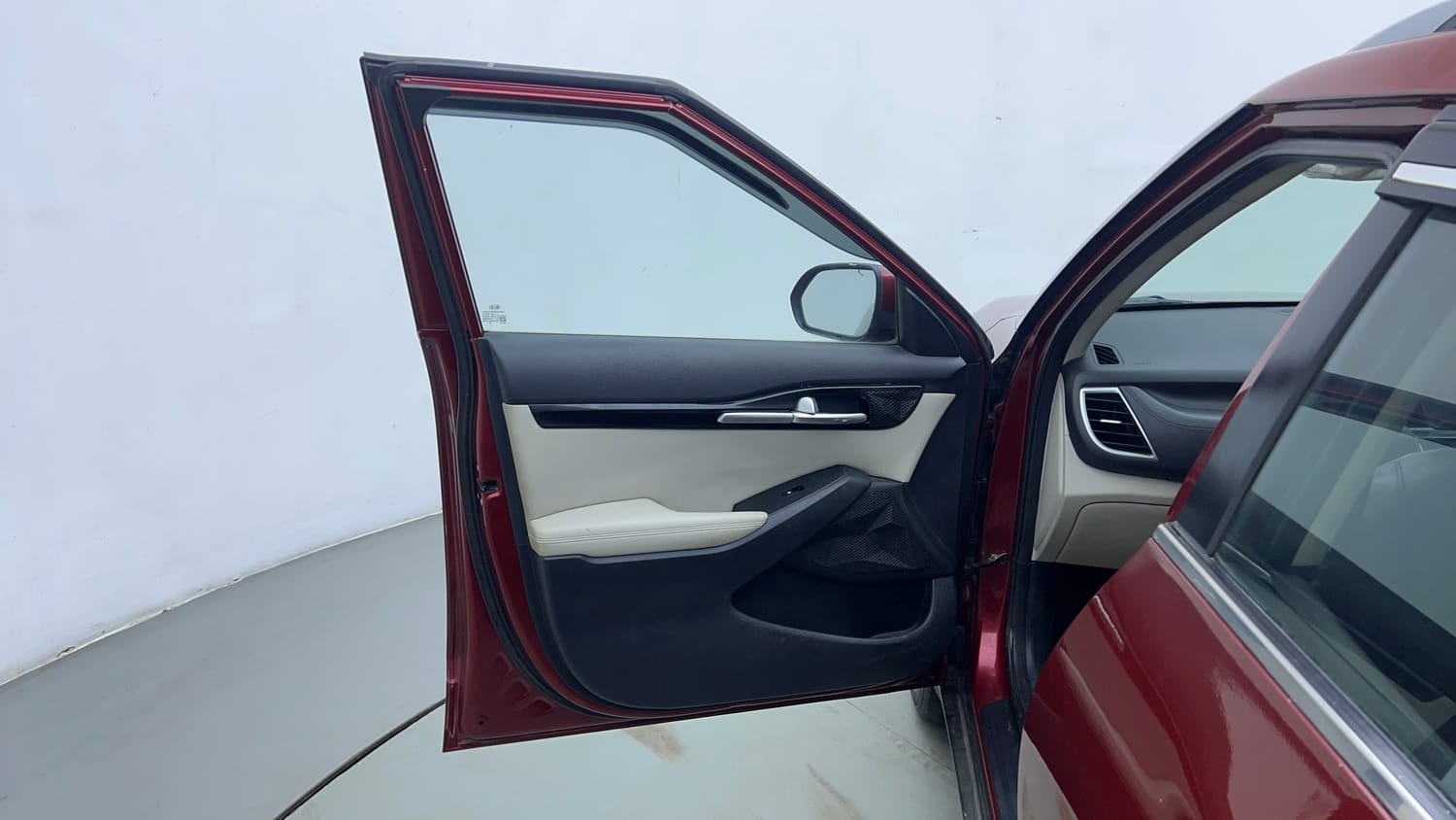 Used 2020 Kia Seltos HTX IVT 1.5 Petrol Automatic interior LEFT FRONT DOOR OPEN VIEW