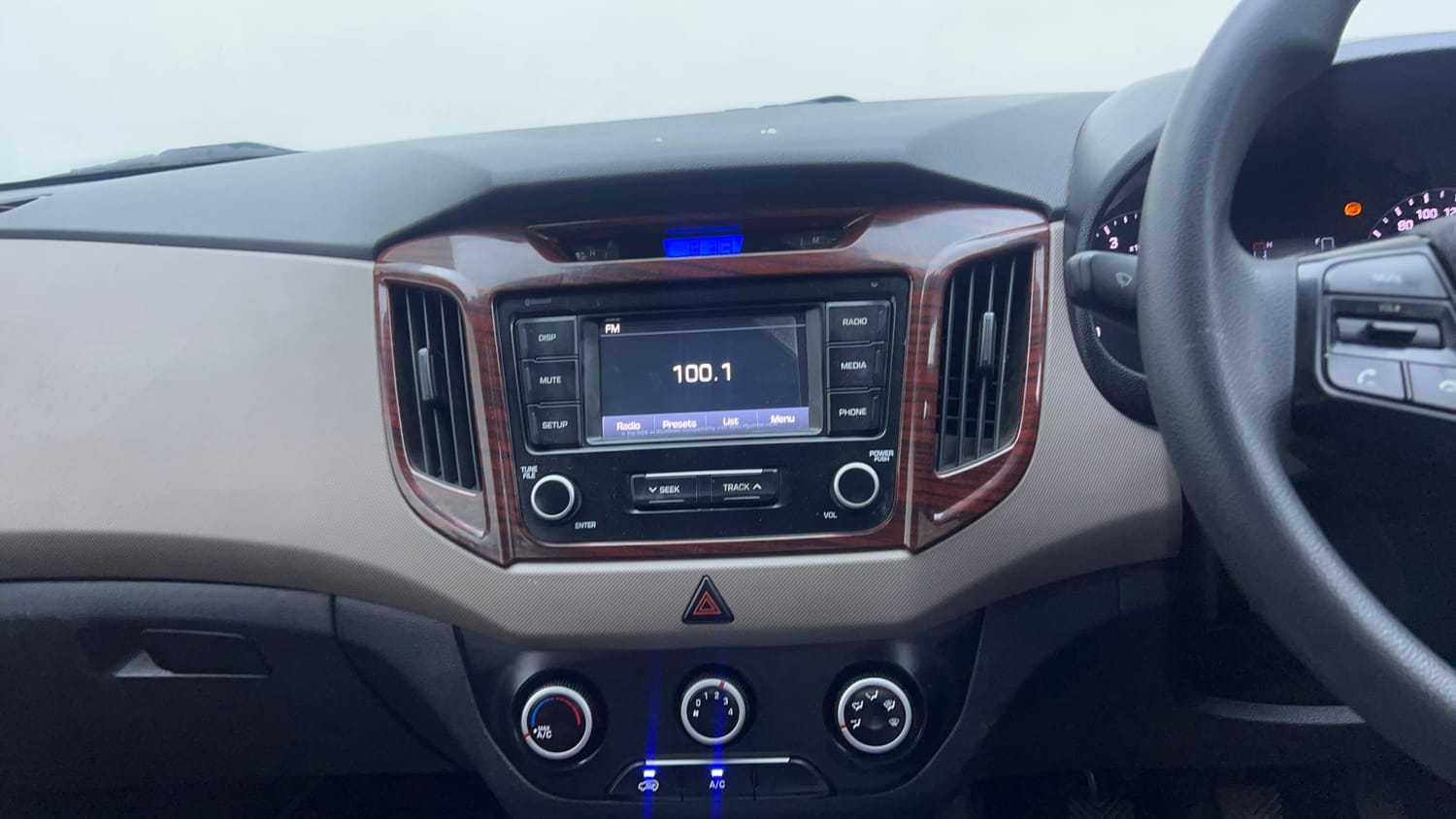 Used 2019 Hyundai Creta EX 1.6 Petrol Petrol Manual interior MUSIC SYSTEM & AC CONTROL VIEW