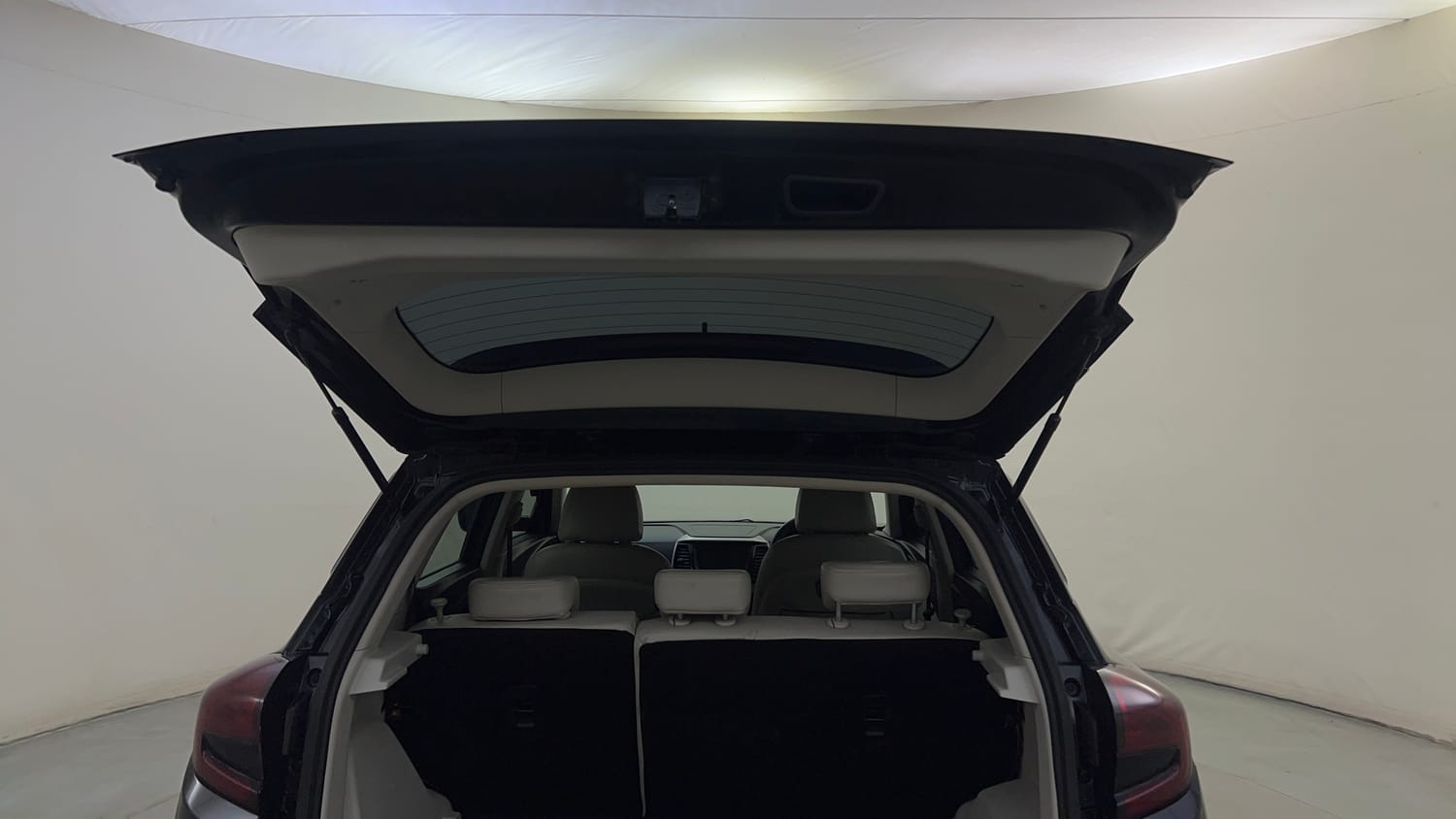 Used 2022 Mahindra XUV 300 W8 (O) 1.2 Petrol Petrol Manual interior DICKY DOOR OPEN VIEW