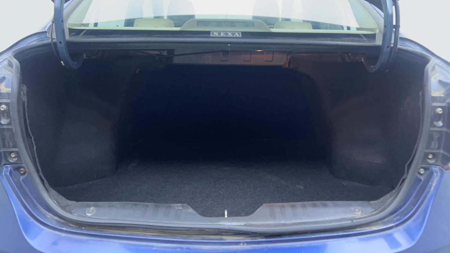 Used 2019 Maruti Suzuki Ciaz Alpha Hybrid 1.5 AT Petrol Automatic interior DICKY INSIDE VIEW