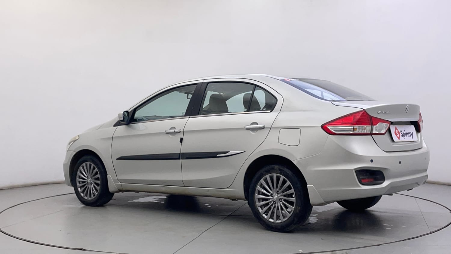 Used 2017 Maruti Suzuki Ciaz Alpha 1.4 AT Petrol Automatic exterior LEFT REAR CORNER VIEW