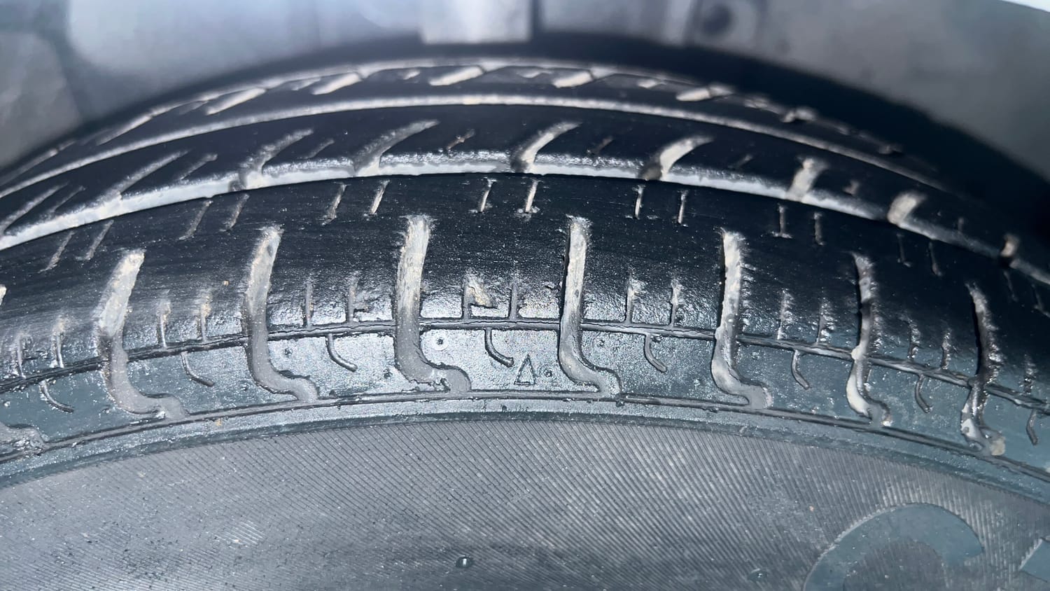 Used 2017 Datsun Redi-GO S Petrol Manual tyres RIGHT FRONT TYRE TREAD VIEW