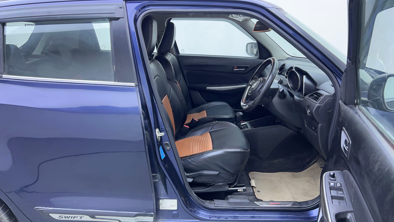 Used 2018 Maruti Suzuki Swift ZXi AMT Petrol Automatic interior RIGHT SIDE FRONT DOOR CABIN VIEW
