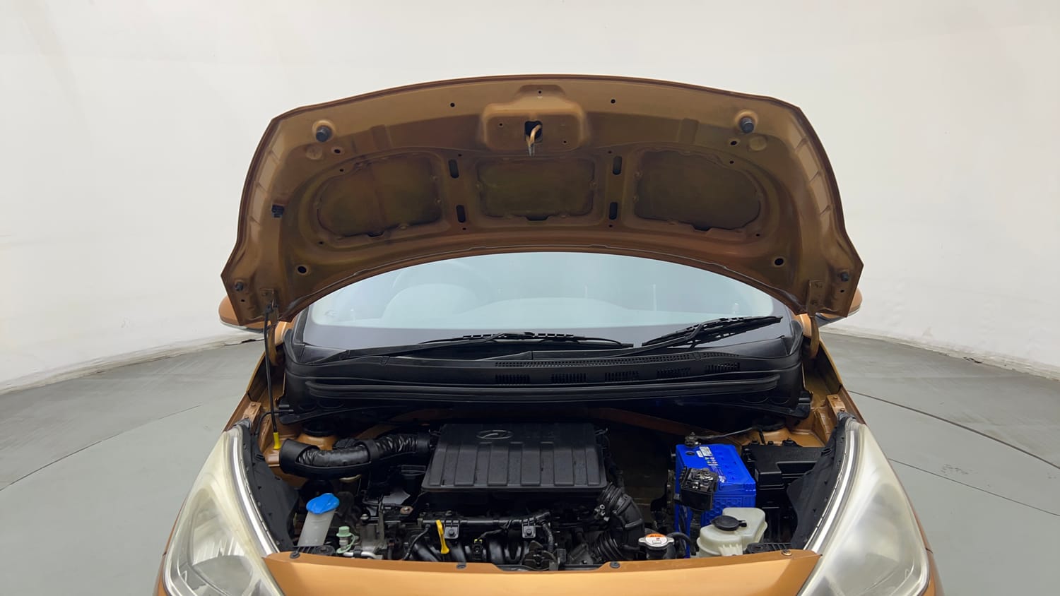 Used 2014 null Petrol Manual engine ENGINE & BONNET OPEN FRONT VIEW