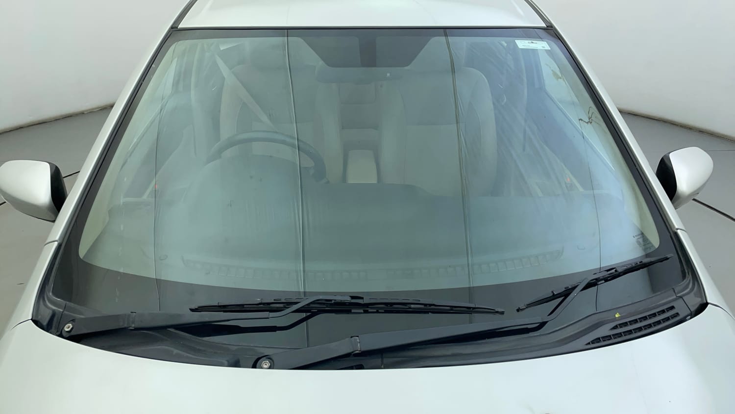 Used 2017 Maruti Suzuki Ciaz Alpha 1.4 AT Petrol Automatic exterior FRONT WINDSHIELD VIEW