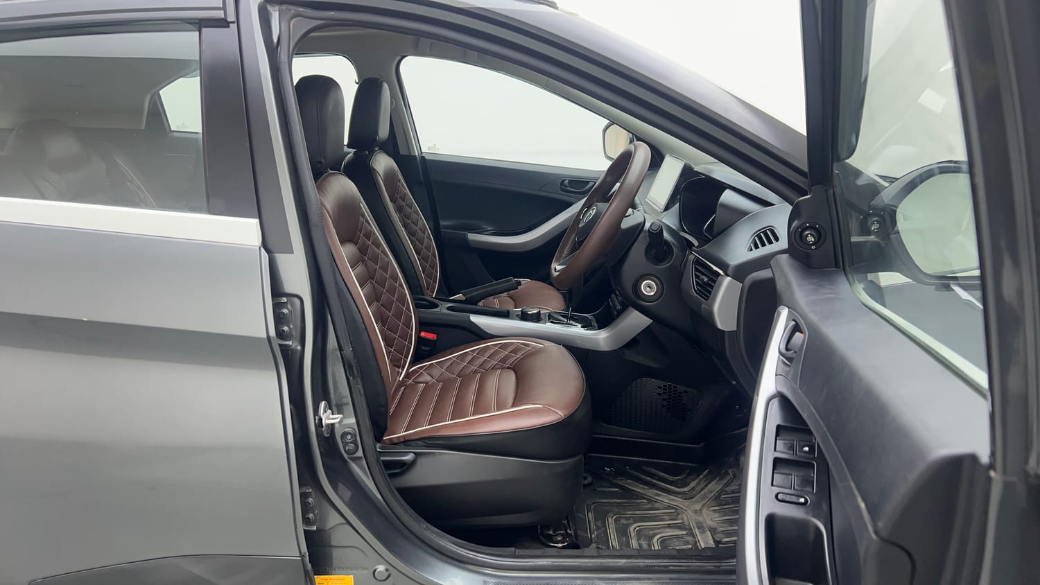 Used 2024 Tata Nexon XMA (S) Petrol Automatic interior RIGHT SIDE FRONT DOOR CABIN VIEW