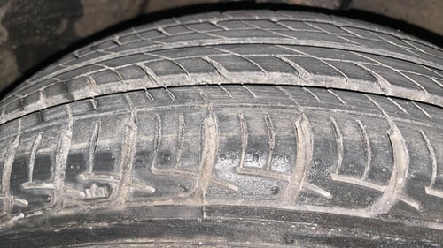 Used 2014 Hyundai Grand i10 Asta 1.2 Kappa VTVT Petrol Manual tyres RIGHT FRONT TYRE TREAD VIEW
