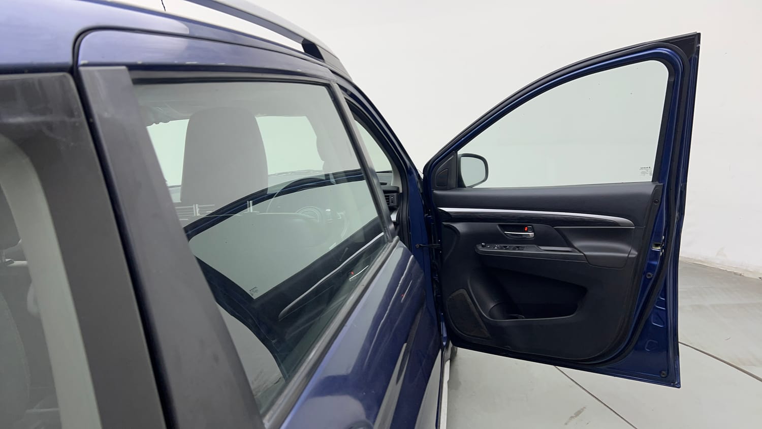 Used 2019 Maruti Suzuki XL6 Alpha MT Petrol Petrol Manual interior RIGHT FRONT DOOR OPEN VIEW